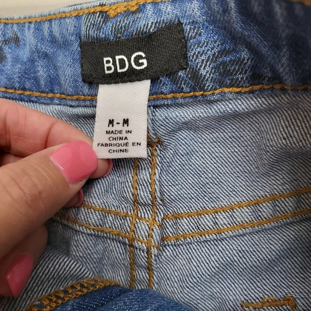 BDG Urban Outfitters Notched Graffiti Denim Mini Skirt Sz M - Picture 10 of 14